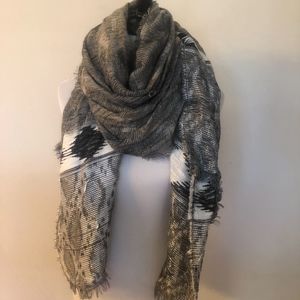 GREY, WHITE, BLACK SCARF